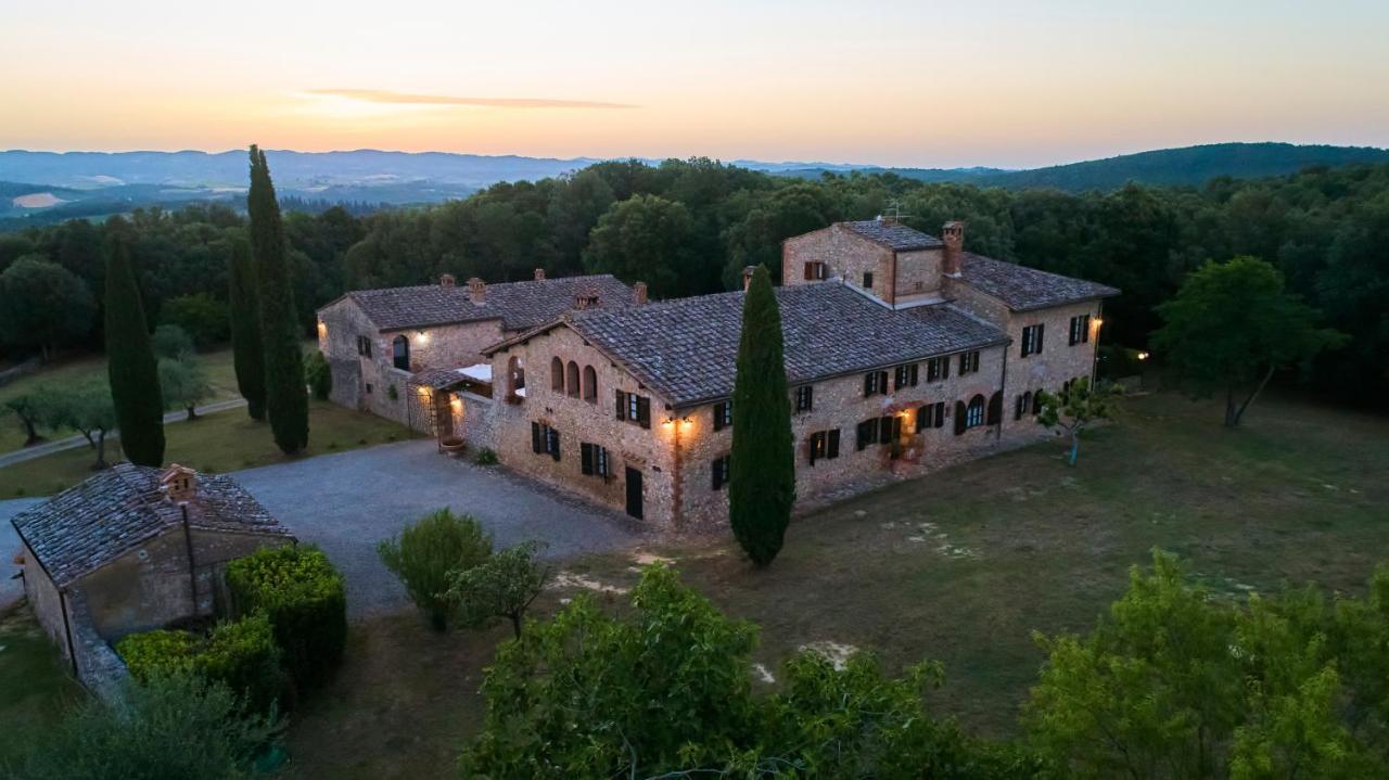 Borgo Gallinaio 몬테리지오니 외부 사진